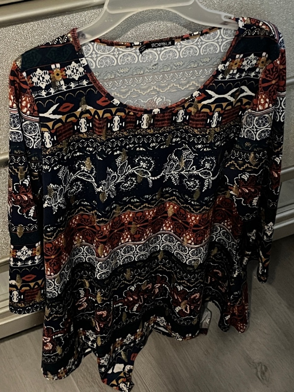 Storybook Printed Scoop Neck Women's Top in Navy and Rust